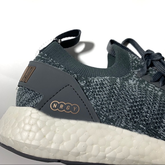 Puma NRGY Neko Engineer knit running shoe - Picture 4 of 6